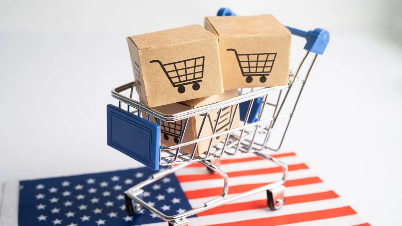 Türk girişimciler için Amerika'da e-ticaret yapma adımlarını, şirket kurulumunu ve ödeme sistemlerini gösteren rehber görseli